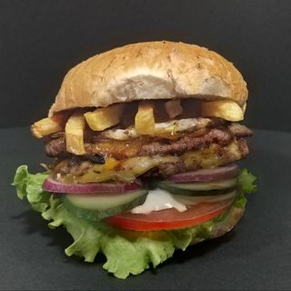 Мега Чоризо бургер (650г)