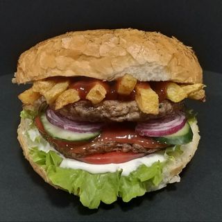 Двоен Телешки Бургер