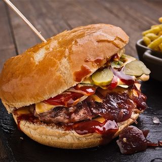 Телешки чийзбургер