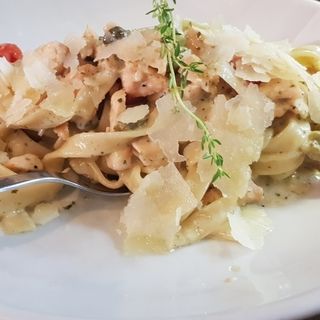 Талиатели със сьомга