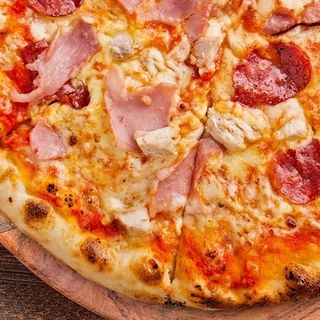 Пица Куатро Карне