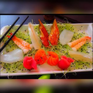 Сашими 12бр (150г)