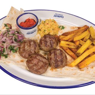 31.Телешки кюфтенца (250г)