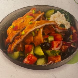 Салата с хрупкав шнищел