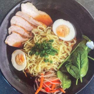 Рамен с пилешко филе