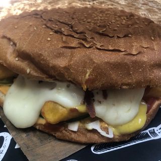 Хамбургер сирене и кашкавал (350г)