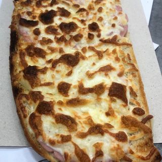 Принцеса с кренвирш и кашкавал (200г)