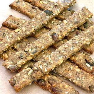 ВЕГАН безглутенови гризини със семена:цена за 100гр