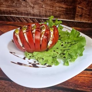 Салата Капрезе (400г)