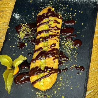 Еклер с крем Рикота 130 г