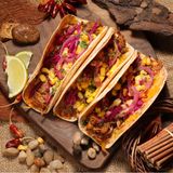 Три броя такоси с Дърпано Свинско (390г)