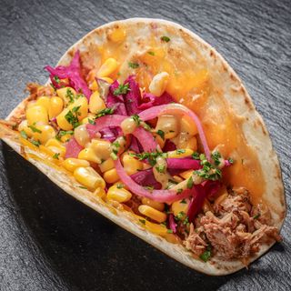 1бр. Такос с Дърпано Свинско (130г)