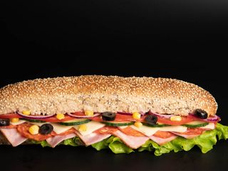 Сандвич чоризо, бекон ,гауда (250г)