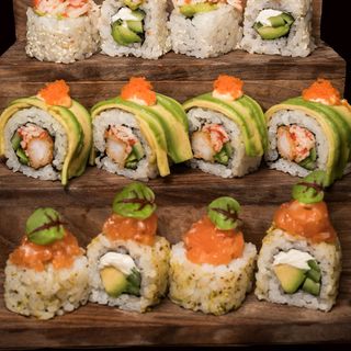 Урамаки комбо (780гр) 20бр