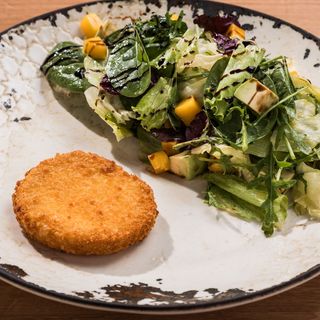 Хрупкаво козе сирене (320гр)