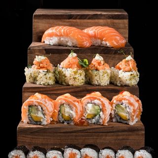 Сьомга сет (630гр) 24бр