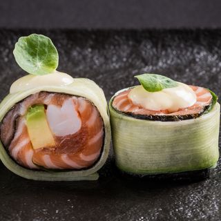 Сашими рол (140гр) 4бр