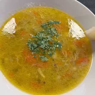 Провансалска пилешка супа / Бистра или Застроена /