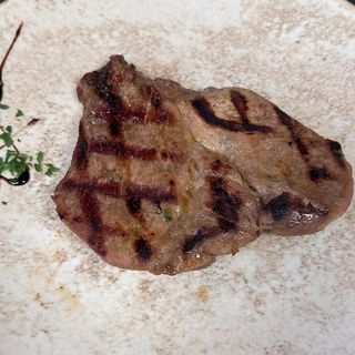 Свински врат с билки 200 гр