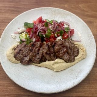 Мини кюфтенца с хумус 360 гр