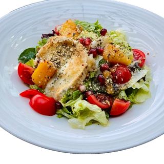 Салата с печено козе сирене 290 гр