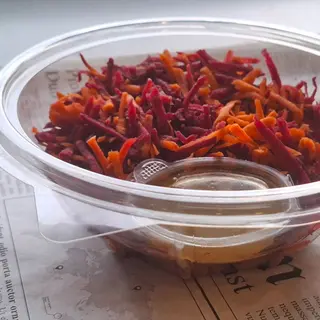Салата цвекло и морков