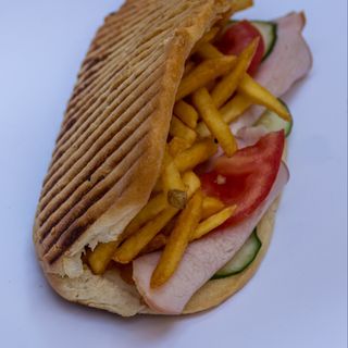 Среден тостер с пилешки бургер