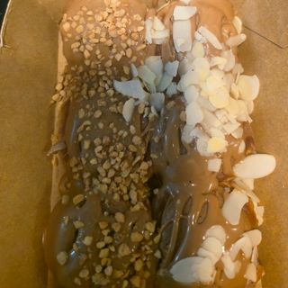 Мини палачинки 12 бр.с крем Biskoff и крокан