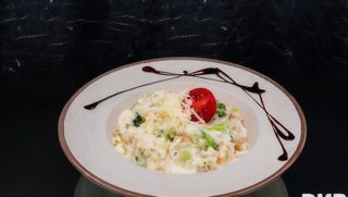 Ризото / Талиатели с пилешко филе и броколи, сметана и пармезан (350г)