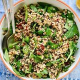 Салата с киноа и спанак (350г)