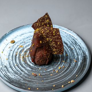 Гараш скаличка с шам фъстък и чипс от шоколад