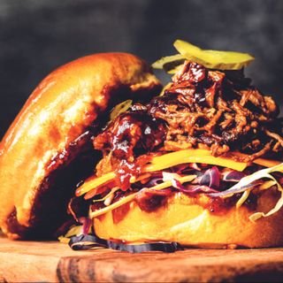 NEW Бургер със свински гърдички (400 г)