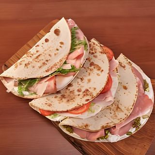 Piadina Caprese
