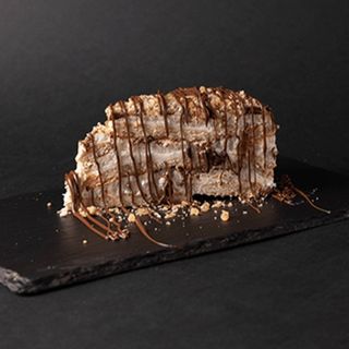 Домашна бисквитена торта (180г)