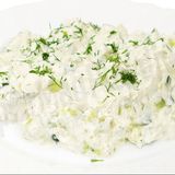 Млечна салата с печени орехи (300г)