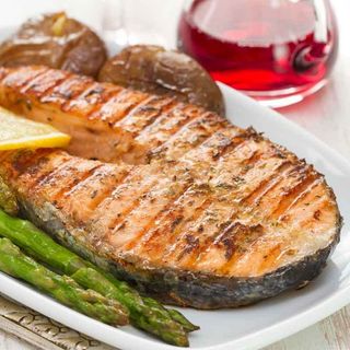 Сьомга стек на плоча (250г)