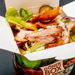 "Dinero" Box с пилешко месо 300гр.