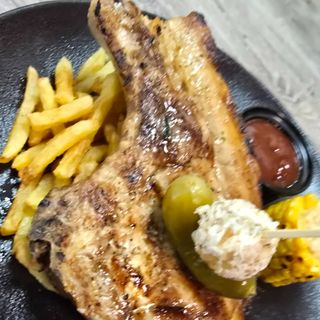 Кралски свински котлет (500г)