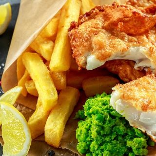 Плато Фиш енд чипс-Компания