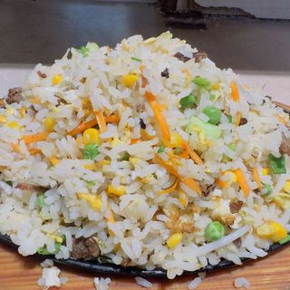 52А. Ориз с телешко и зеленчуци (900г)