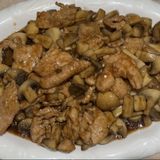 72. Свинско с печурки (800г)