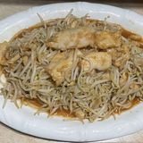 95. Пиле със соеви кълнове (800г)