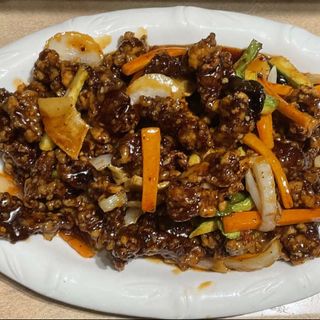 97. Телешко в сладко-кисел-лют сос (600г)