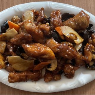 121. Риба с бамбук и гъби (700г)