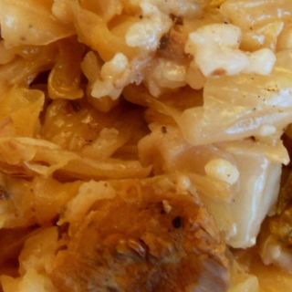 СВИНСКО С КИСЕЛО ЗЕЛЕ (1 БР)