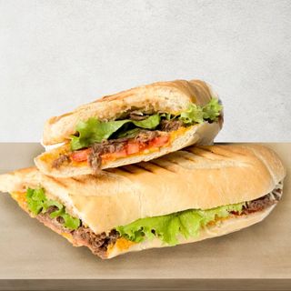 ПРЕМИУМ Панини С Дърпано Телешко /малък/