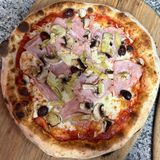 Пица Капричоза