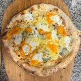 Пица Куатро формаджи