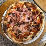 Пица Кото и Панчета