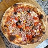 Пица Тонно и Чипола